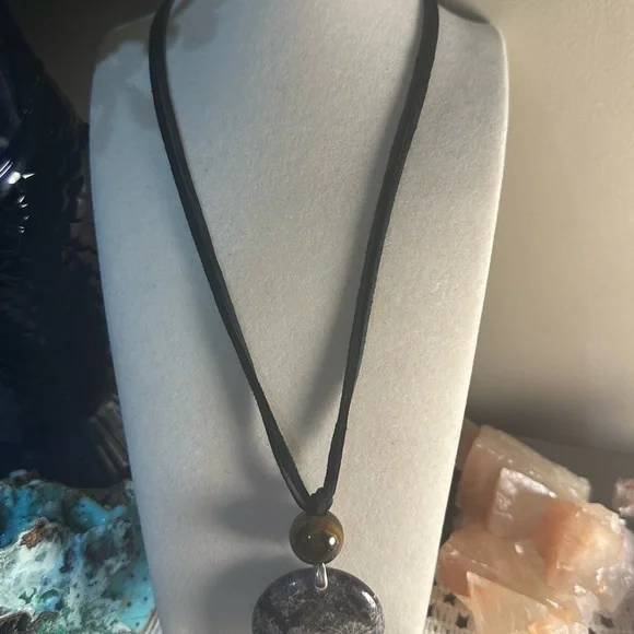 Round Black Coral Fossil Jade Pendant Necklace - Picture 7 of 11
